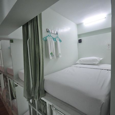 Hostel Latha Yangon Extérieur photo